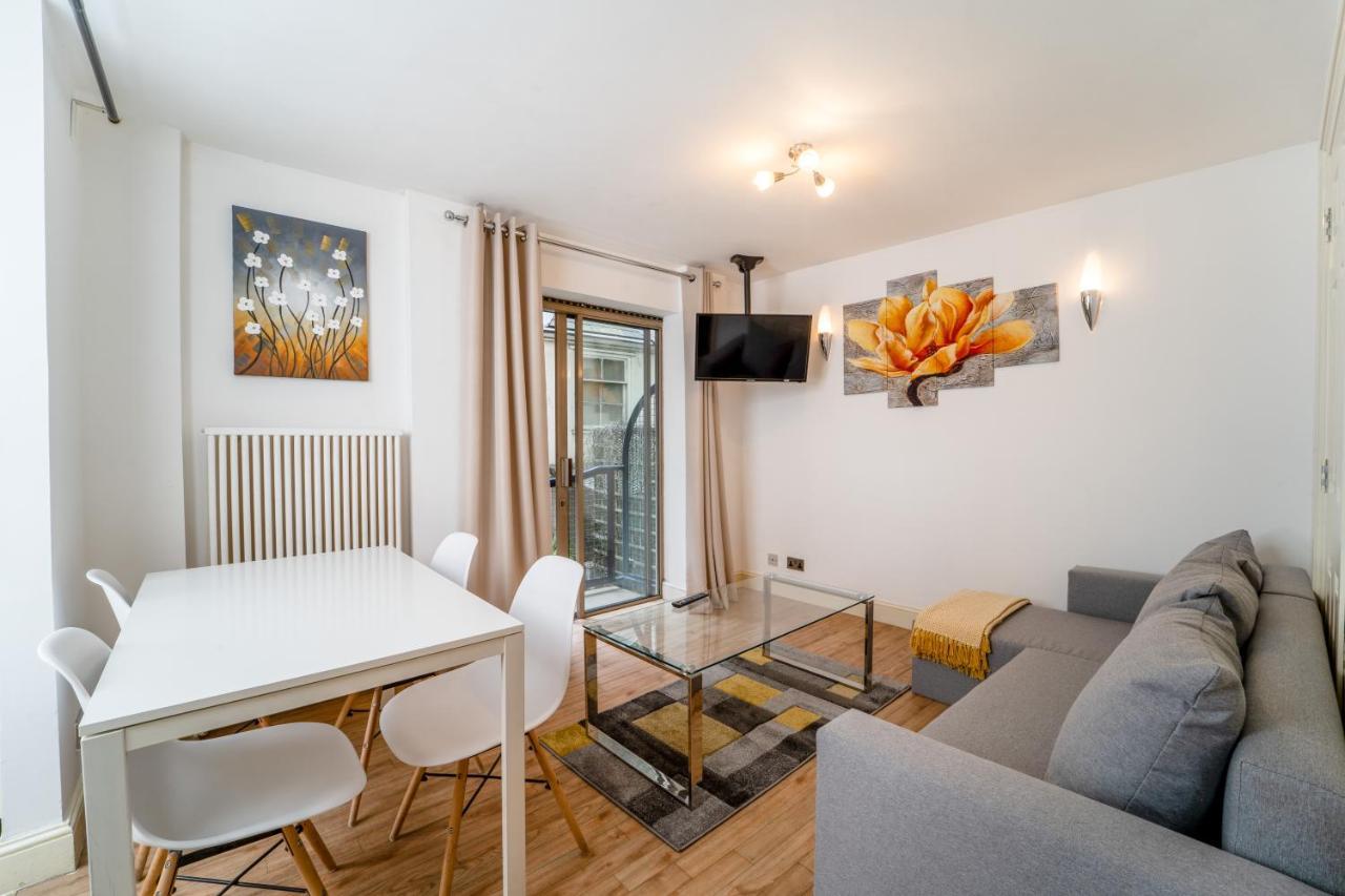 Park Lane Apartments Piccadilly Circus Londra Esterno foto